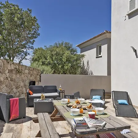 Villa E D'olivia Casa 1 *